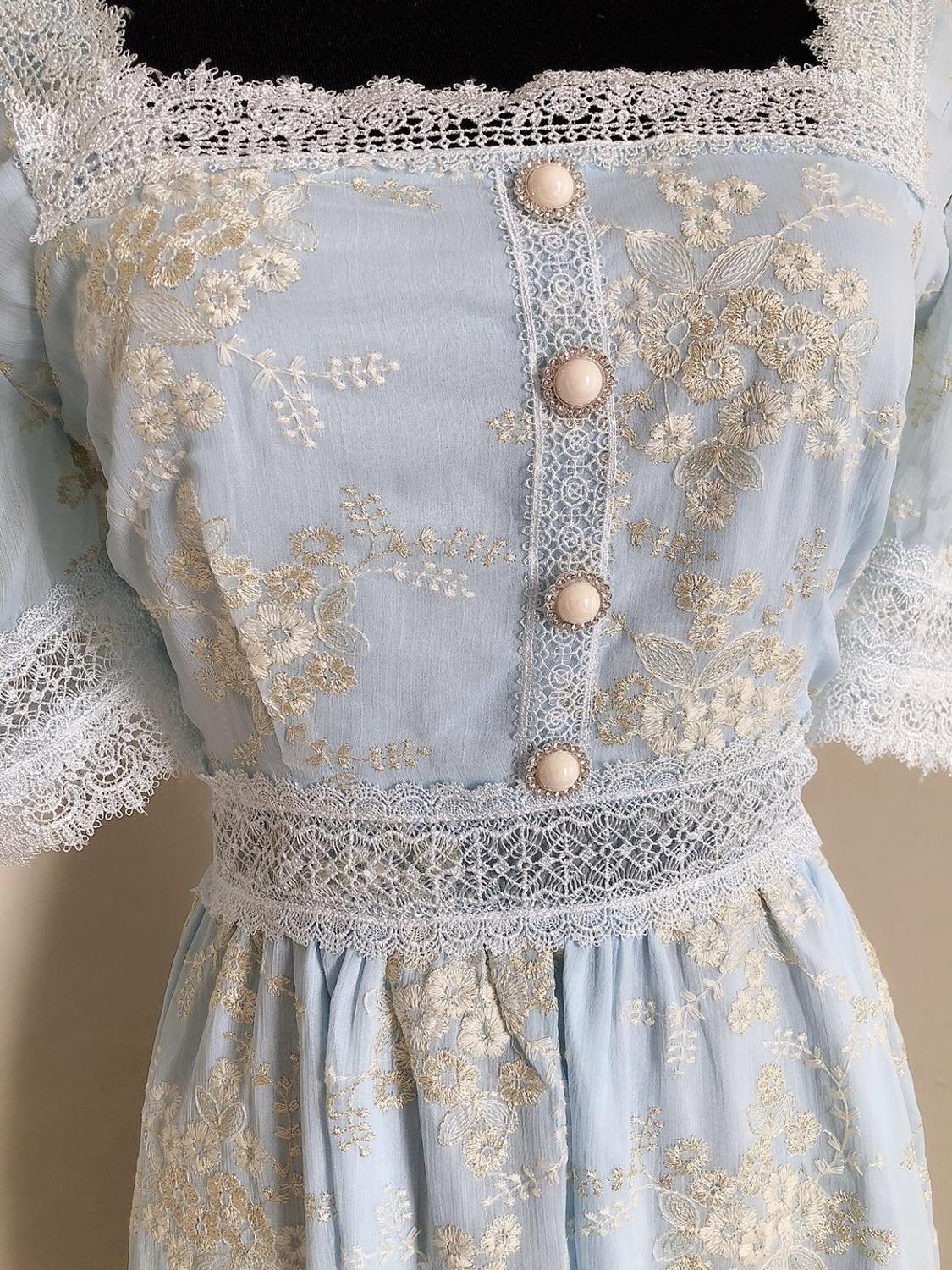 Aiertu Sweet Soft Girl A Line Dress Summer Lace Embroidery Button Decor Party Dresses Casual Street Boho Vestidos Midi Feminino Aiertu