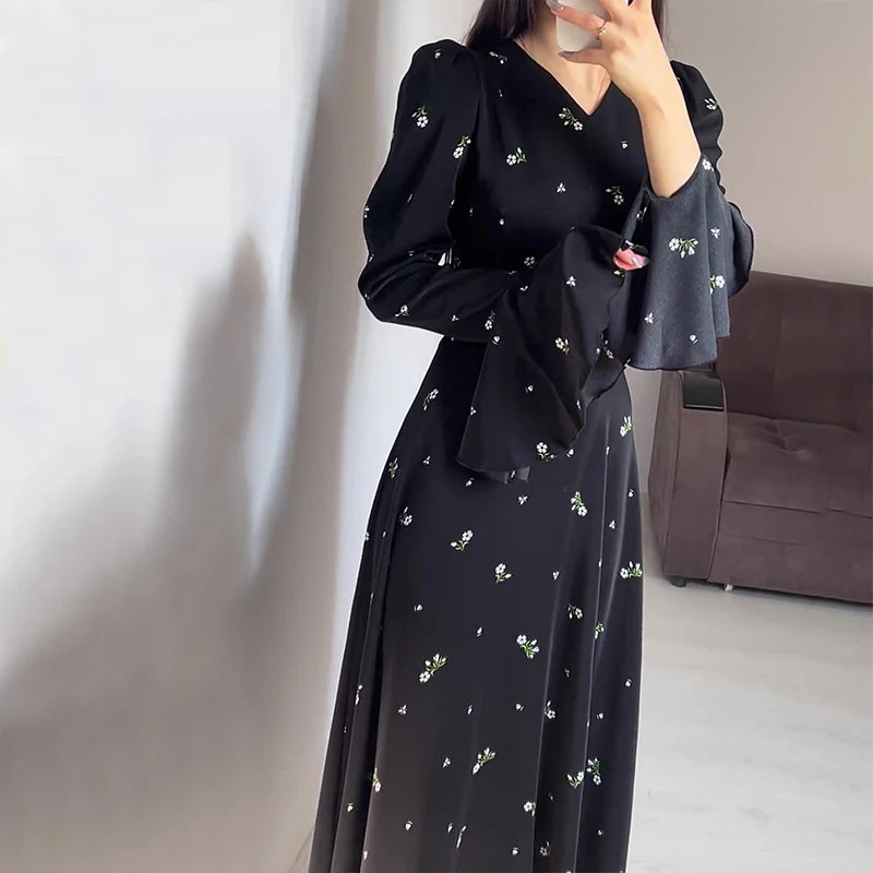 Aiertu  -   Literary Retro Style Women's Black Floral Dress V Neck Long Flare Sleeved High Waist Ruffles Casual Elegant Long Dress Aiertu