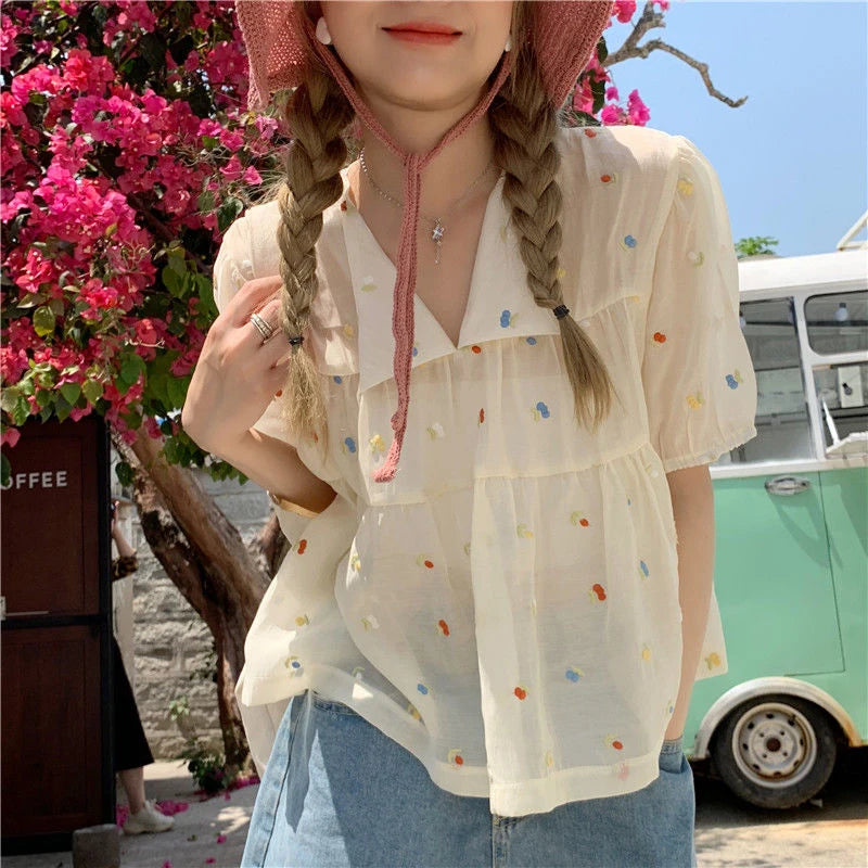 Aiertu Sweet Shirts Women Kawaii Cute Print V Neck Puff Short Sleeve Blouse Student Korean Fashion Embroidery Loose Casual Top Aiertu