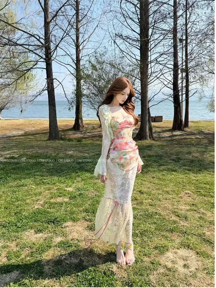 Aiertu  -  New French Style Sweet Style Set Summer Women's Royal Sister Romantic Lace Fishbone Corset  Half Skirt Trendy Suit Aiertu