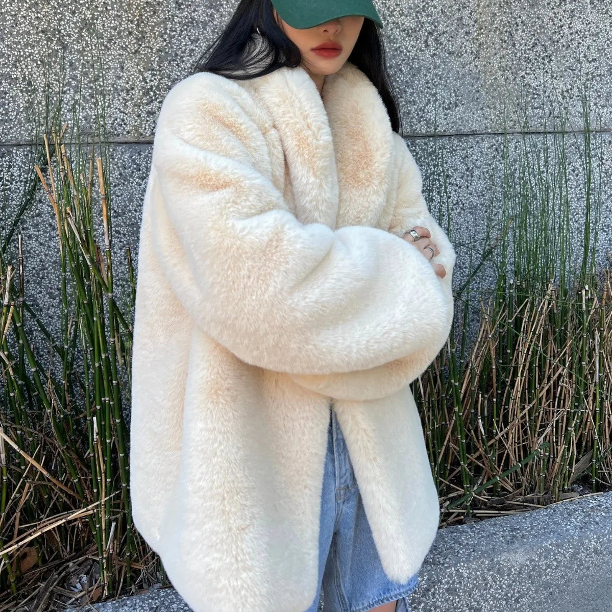 Aiertu  -  Winter Coats for Women Luxury Faux Fur Coat Women Vintage Fluffy Jacket Chic Loose Fur Coats Outerwears Puffer Jacket Women Aiertu