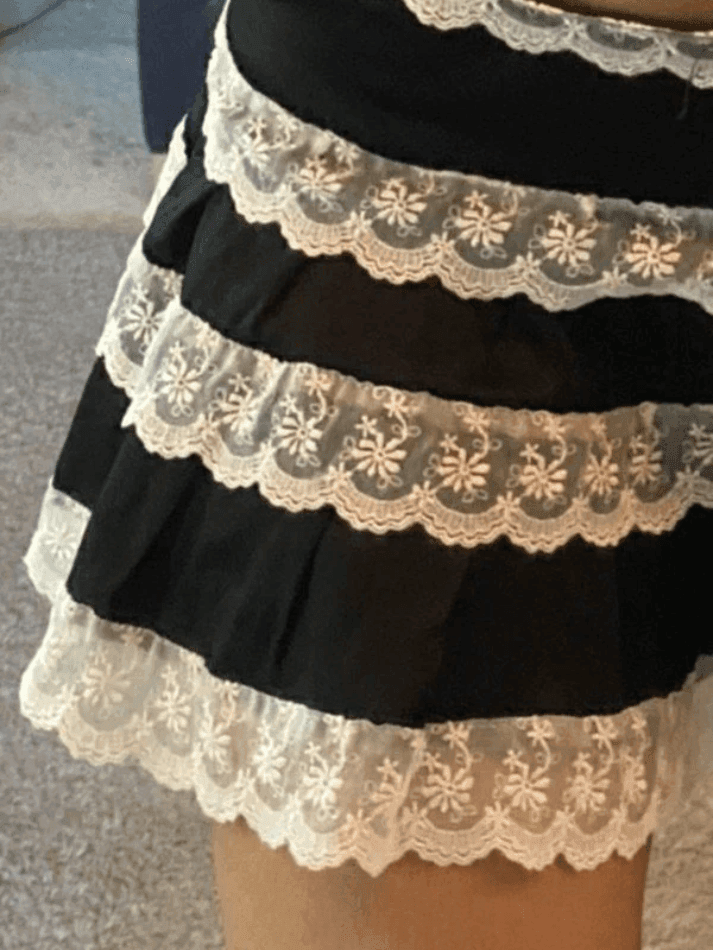 Aiertu  -  Patchwork Lace Tiered Mini Skirt Aiertu