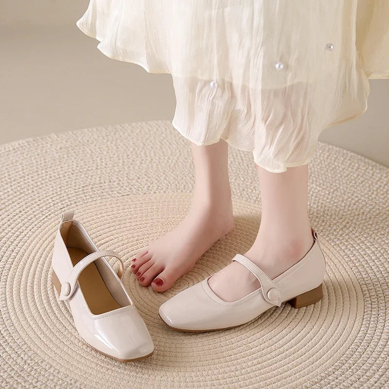 Aiertu  -  Spring and summer new low heel comfortable women's shoes square head fashion sexy casual solid color single shoes women Aiertu