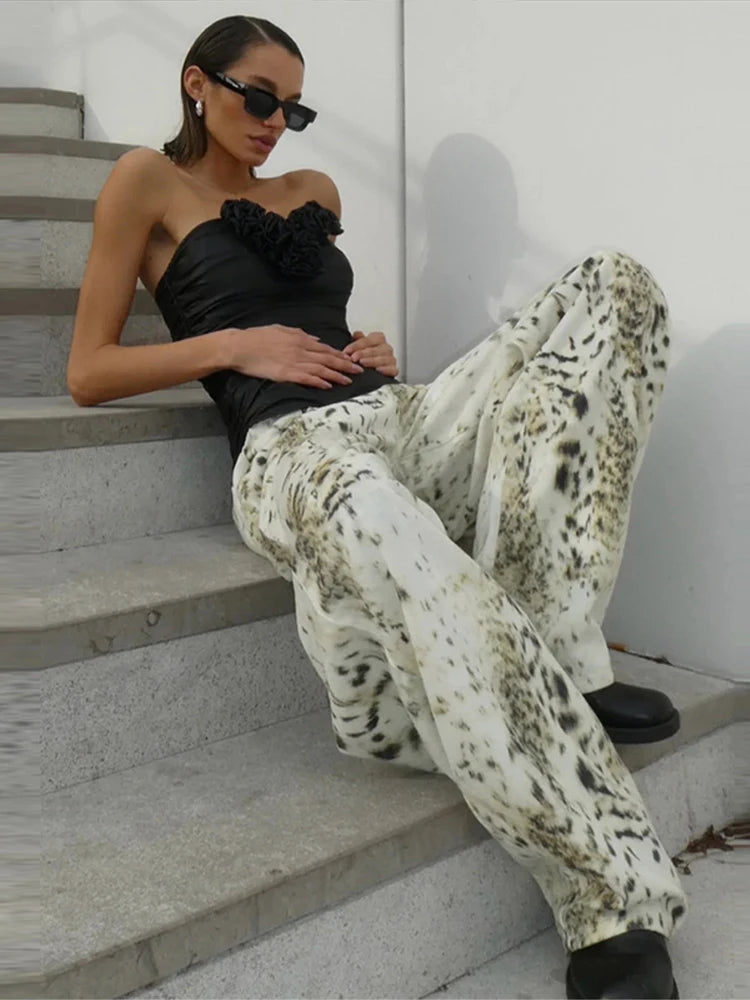 Aiertu  -  Retro Washed Leopard Print Women Jeans Zipper Pockets Straight Wide Leg Pants 2025 Spring Summer Street Vacation Lady Trousers Aiertu