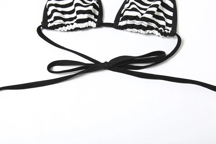 Aiertu  -   Summer Thin Stripe Print Women 2 Piece Set Y2K Vacation Halter Bandage Bra Tops+Shorts Matching Beach Party Clubwear Aiertu
