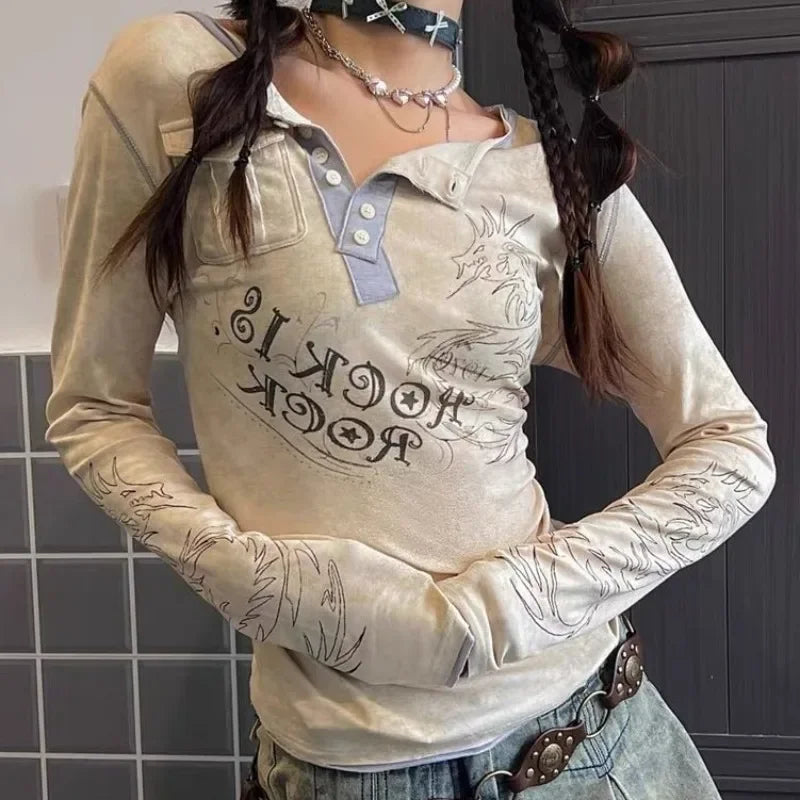 Aiertu  -  American Y2K Letter Printed Fake Two Piece Long-sleeved T-shirt Retro Street Punk Distressed Loose Harajuku Casual Hot Girl Top Aiertu