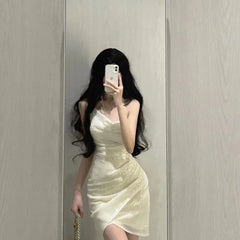 Aiertu  -  Fashion Luxury Shinny Sequin Halter Pleated Dresses High Street Harajuku Solid Sexy Elegant Women Clothing Y2k Aesthetic Dresses Aiertu