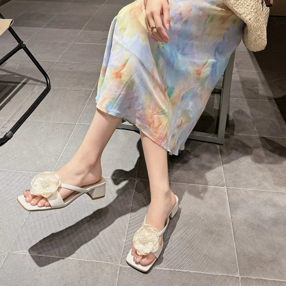 Aiertu  -  New Summer French Square Head Thick with Pearl Flower Flip-flops Women Wear Open-toed Flip-flops with Mid-heels Aiertu