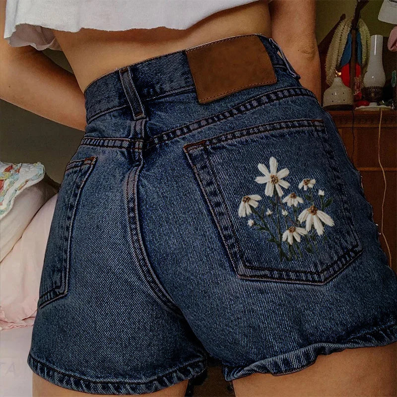 Aiertu  -  Literary retro women's denim shorts multi-bag printing summer versatile ins Internet celebrity style Aiertu