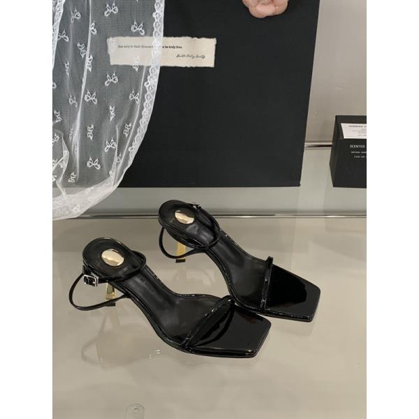 Aiertu  Low Sandals Woman Leather High Heels Buckle Strap Shoes Lady 2025 Suit Female Beige Open Toe Low-heeled Sexy High-heeled New Bla Aiertu