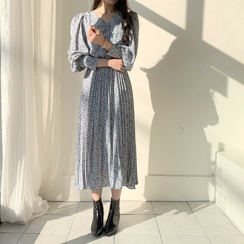 Aiertu - Pleated Dress With Padded Waist Aiertu