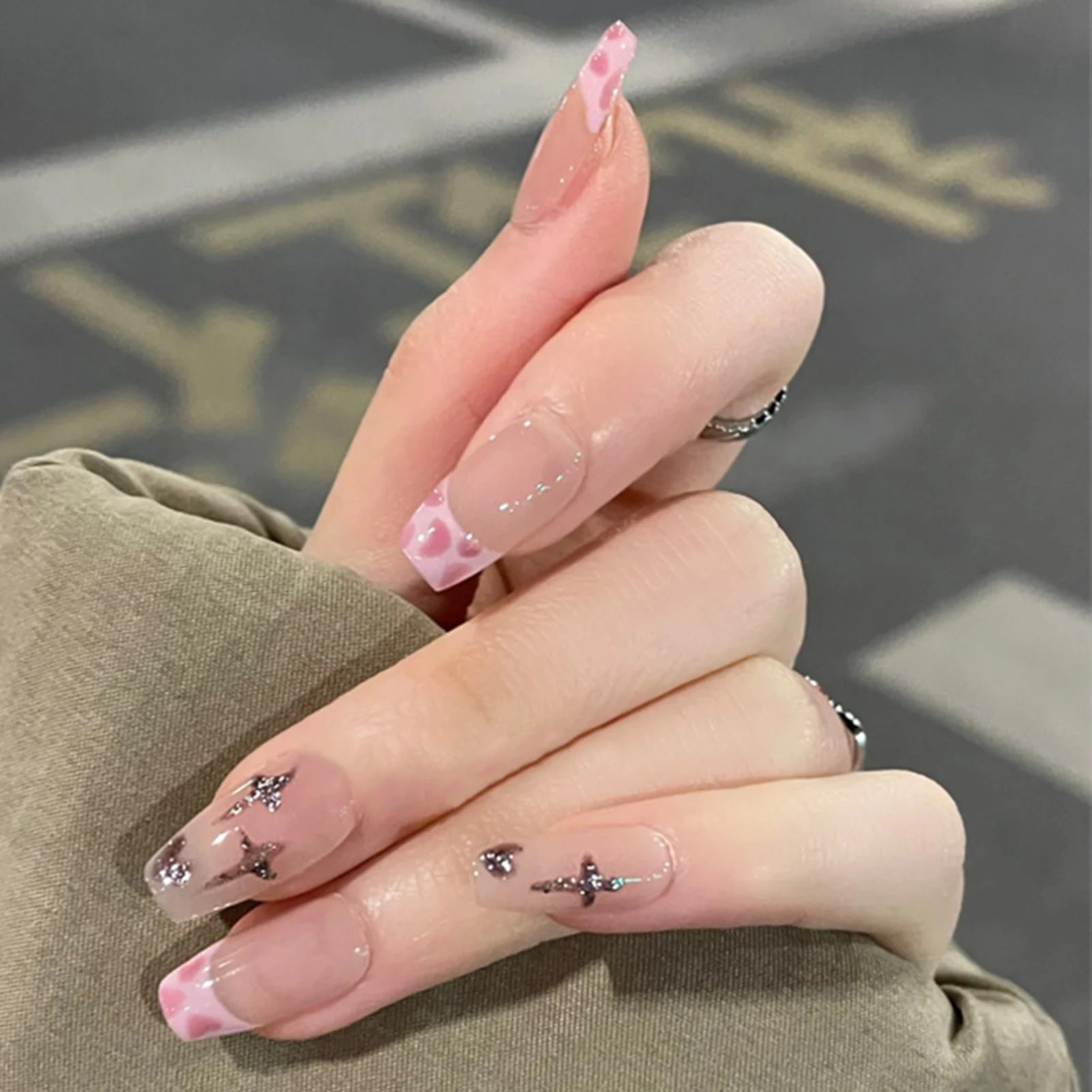 Aiertu Pink French Style Fake Nails 3D Bowknot Designs Short Square Press on Nails Sweet Korean Fashion False Nails for Women and Girls Aiertu