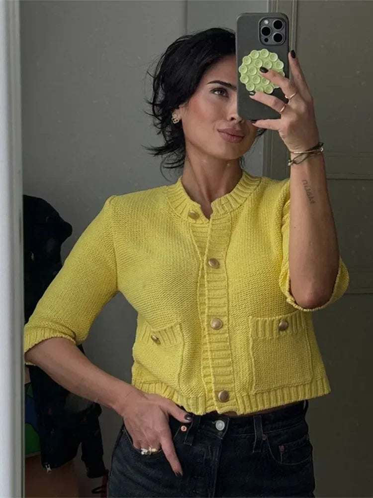 Aiertu  -  Fashion Yellow Single-breasted Round Neck Knitted Cardigan Women Chic Long Sleeve Pockets Sweater 2026 Autumn Street Knitwear Aiertu