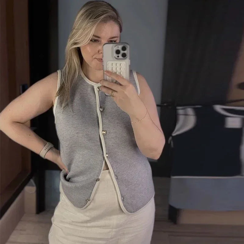 Aiertu  -  Elegant Knit Contrast Vest Women Solid Single Breasted O-neck Sleeveless Female Waistcoat 2026 Autumn Lady All-match Vests Aiertu