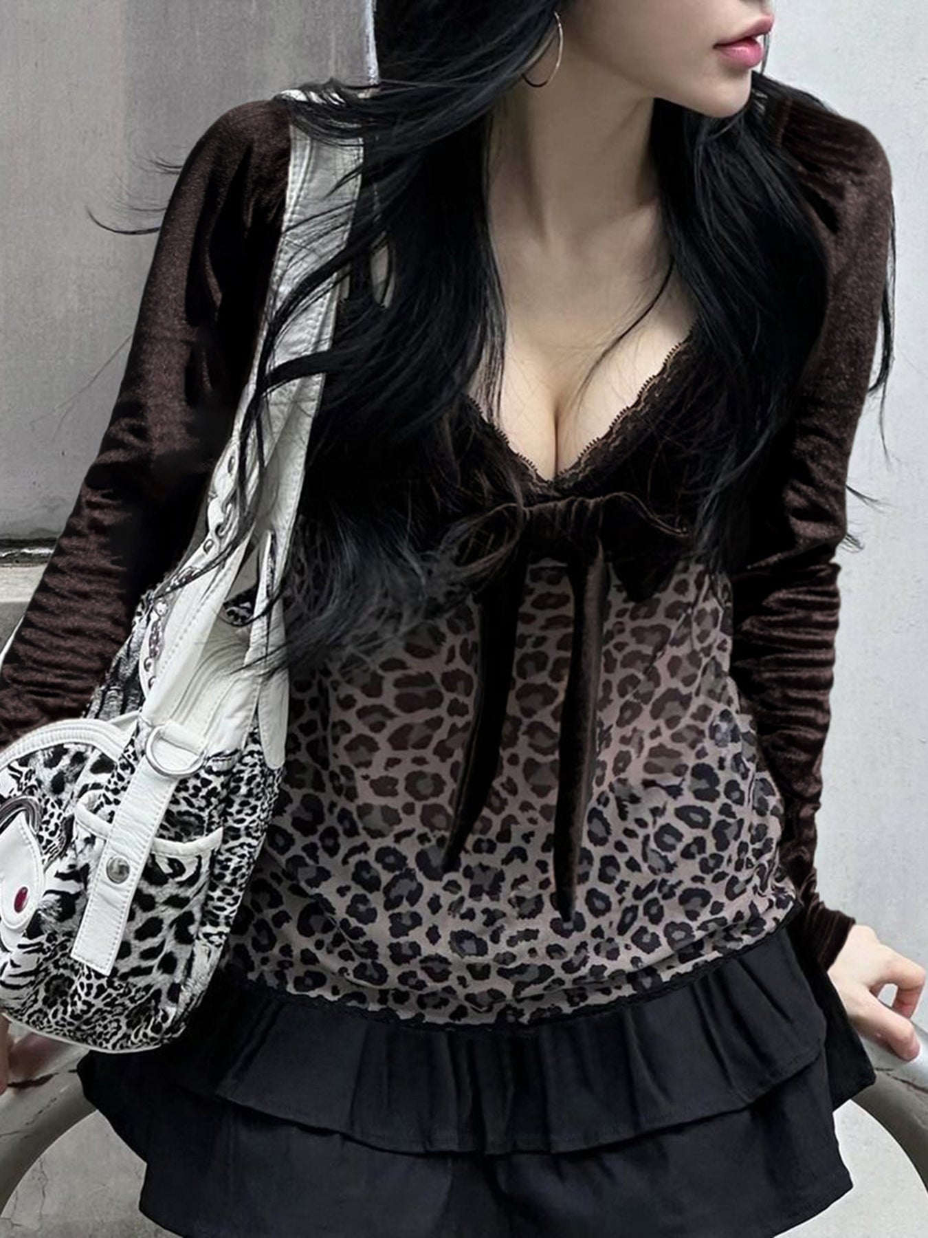 Aiertu - summer inspo Y2k Retro Leopard Lace Trim V-Neck Blouses Women Velvet Long Sleeve Chic T-Shirt Trendy Clothes Autumn New Aiertu