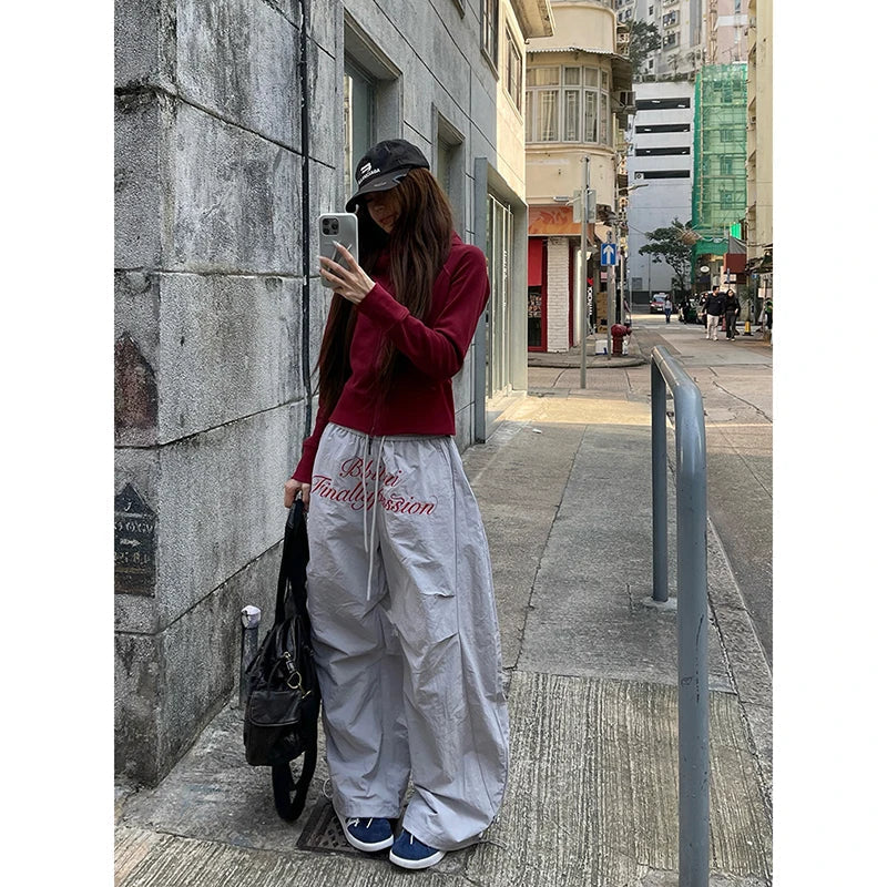 Aiertu  90s American Retro Trend Printed Letters Overalls Women Loose Fold High Street Korean Casual Sports Couple Wide leg Pants Unisex Aiertu