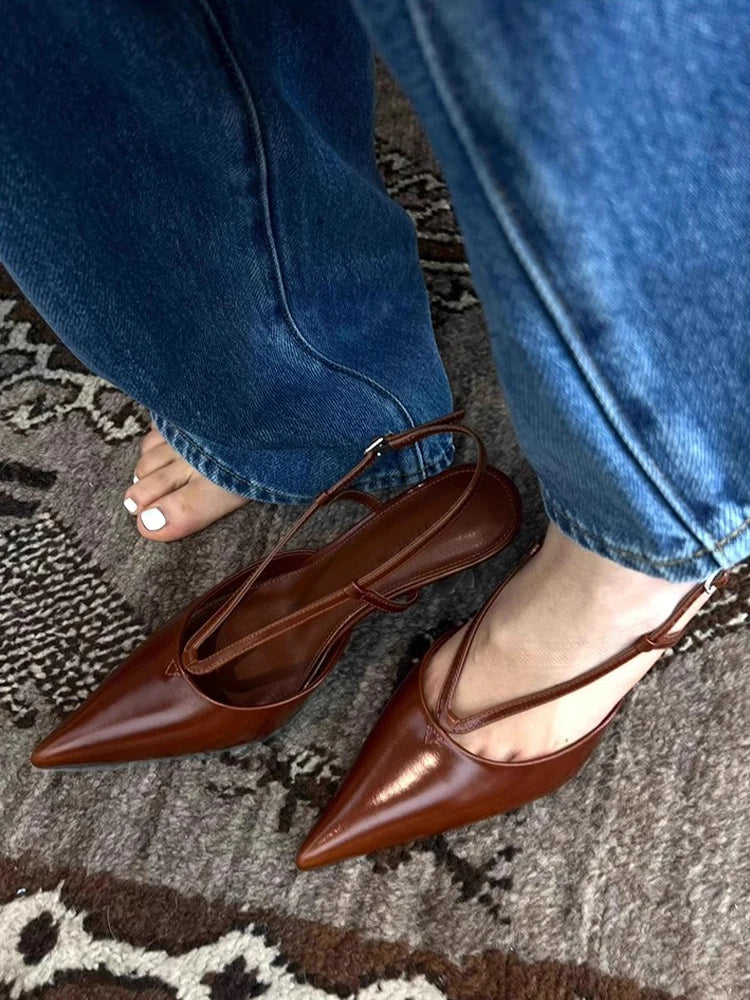 Aiertu  -  Women's French Retro Pointed Toe Wedge Heel Baotou Sandals Unique Design Thick Heel High Heels for Special Occasions Aiertu