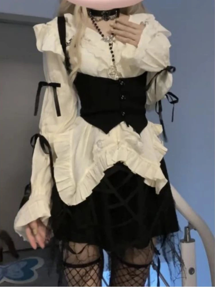 Aiertu  -  Fashion Popular Puff Sleeve Women Blouse Sweet Harajuku Japan Patchwork Lace Women Blouse Slim Waist Y2k Aesthetic 2000s Vests Aiertu