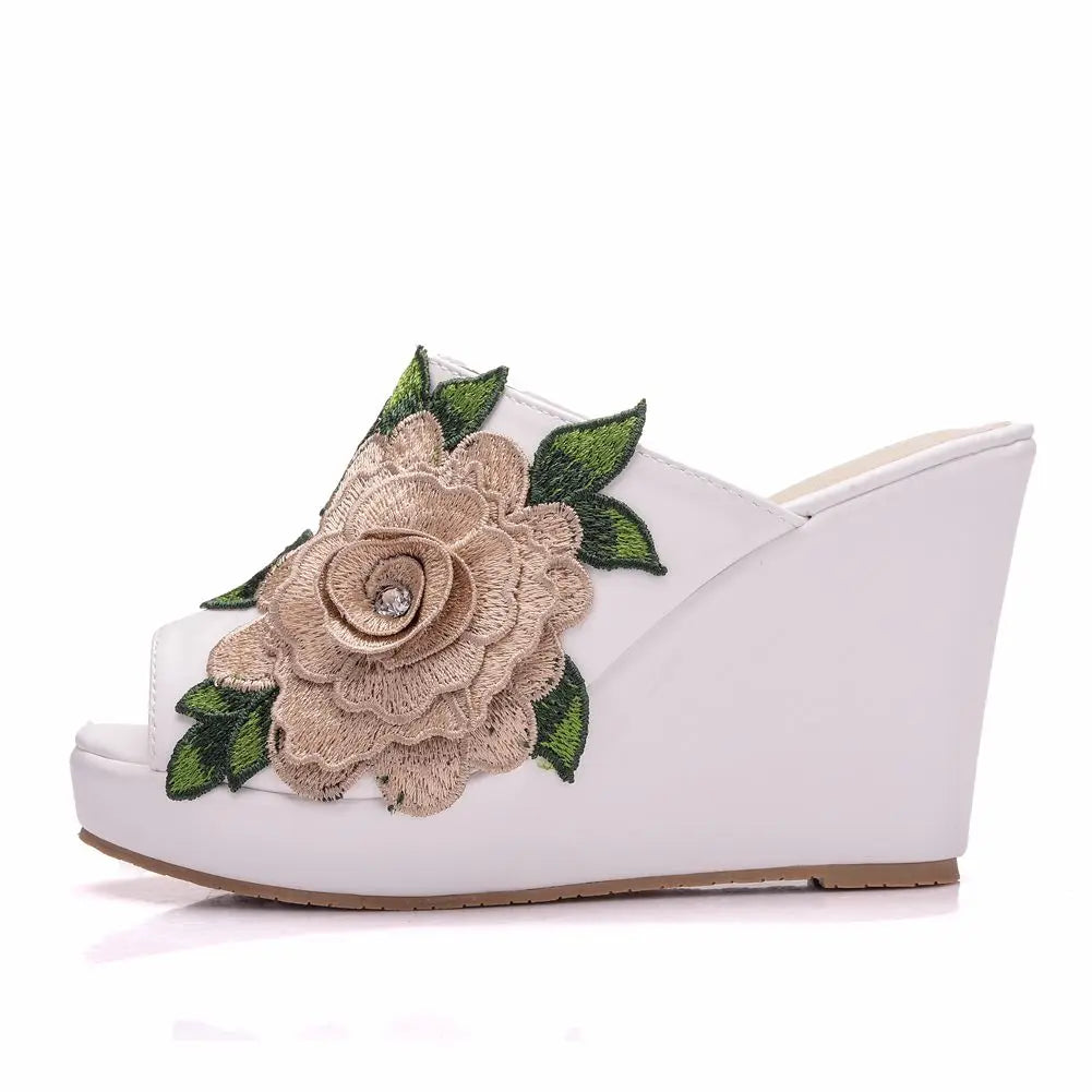 Aiertu  -  Queen Black White Peep Toe Platform Wedges Sandals Wedges High Heels Slippers Beach Sandals For Women Lace Flower Aiertu