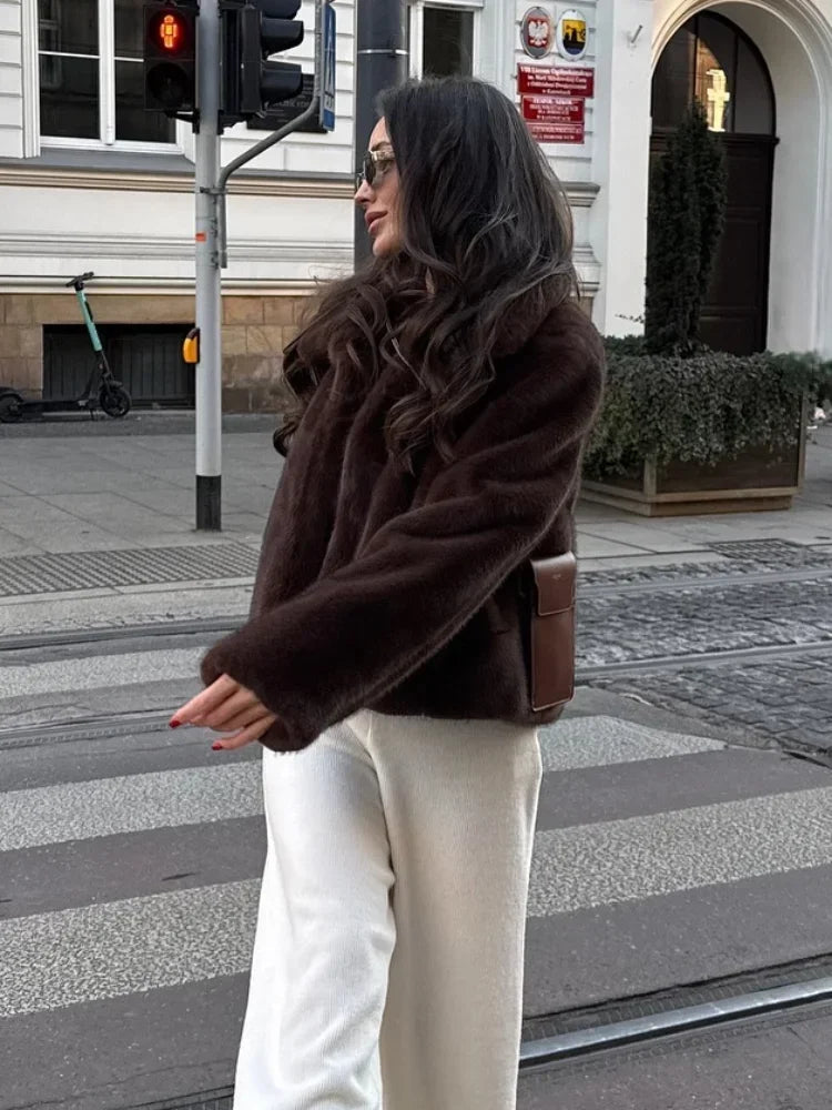 Aiertu  -  Autumn Women Turndown Collar Faux Fur Casual Jacket Fashion Long Sleeve Warm Cropped Female Coat New Lady Chic Streetwear Aiertu