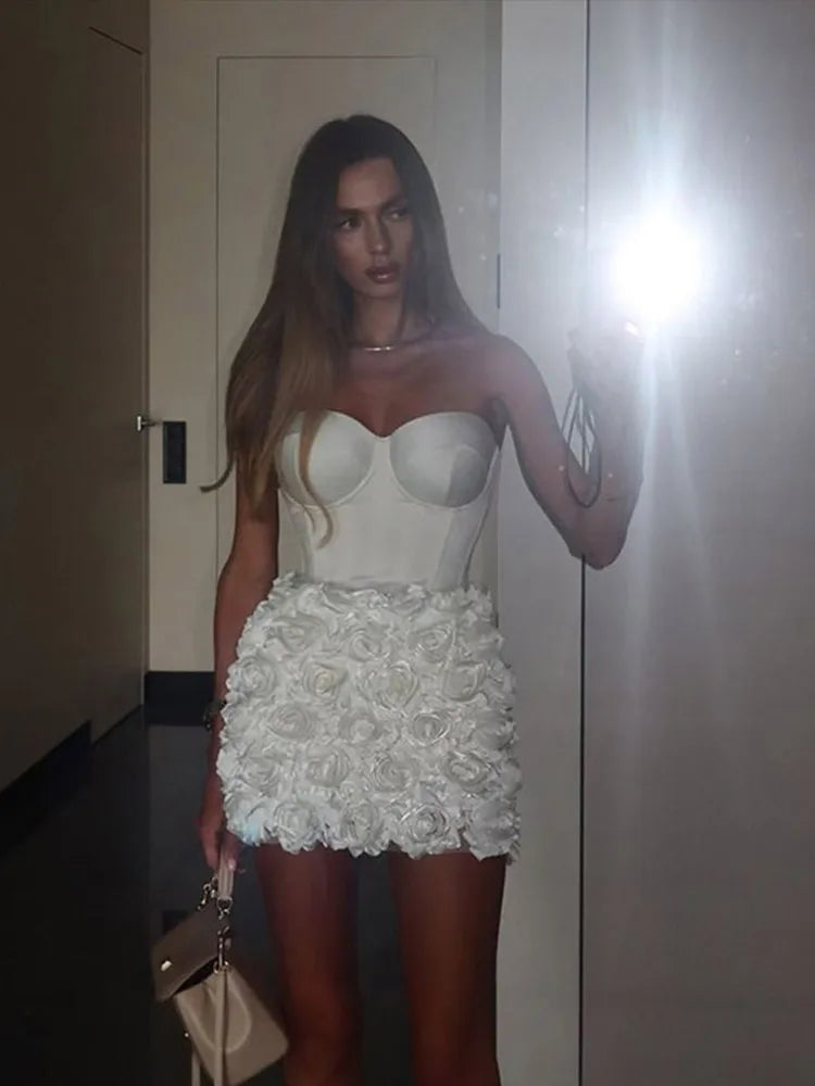 Aiertu  -  White Strapless Fishbone Dress Stereo Flower Evening Gown Slim Fit Waist Cinching Sexy Off Shoulder Backless Women Short Dresses Aiertu