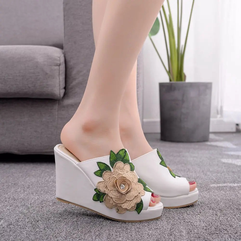 Aiertu  -  Queen Black White Peep Toe Platform Wedges Sandals Wedges High Heels Slippers Beach Sandals For Women Lace Flower Aiertu