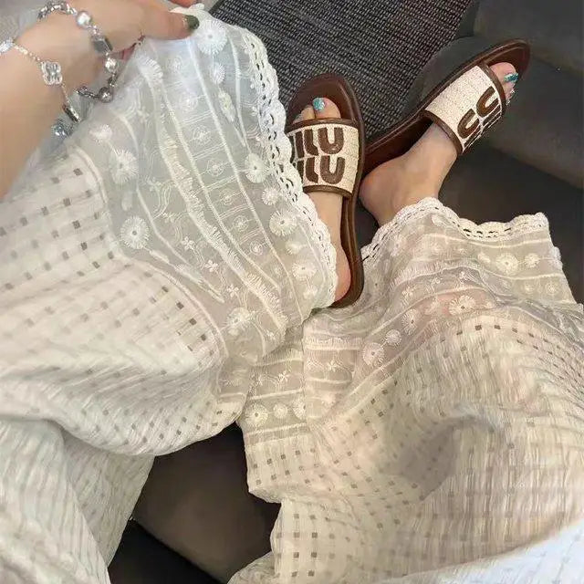 Aiertu  -  Simple elastic heavy industry hollow plaid pants lace splicing lazy wide-leg pants vacation style design casual pants Aiertu