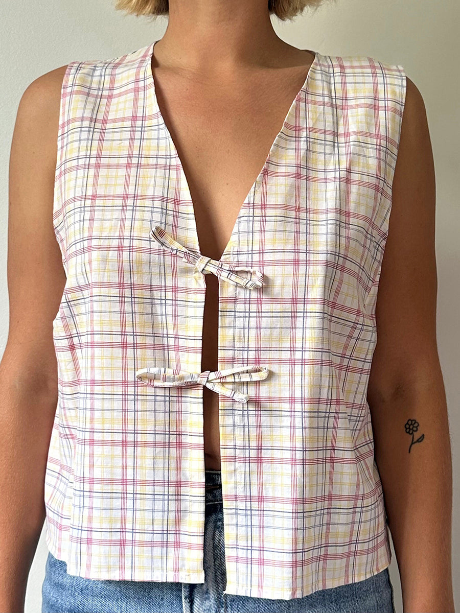 Aiertu  -  Women Y2k Gingham Tie front Tank Top Sleeveless V-Neck Open front Vest Crop Top Aesthetic Vintage Summer Cami Shirt Streetwear Aiertu