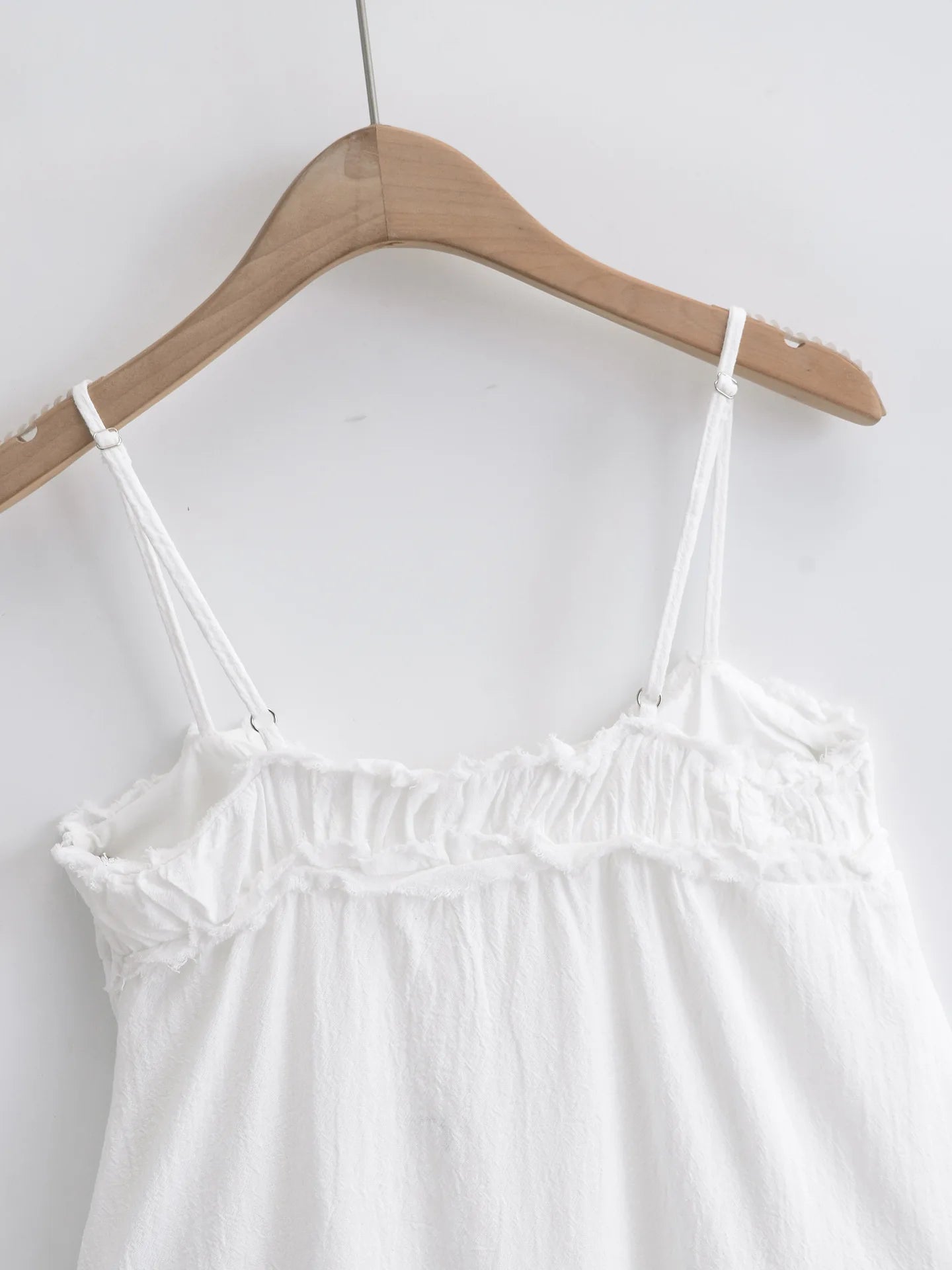 Aiertu  -  Europe, America 2026 summer new French sweet frilly backless suspender dress Aiertu
