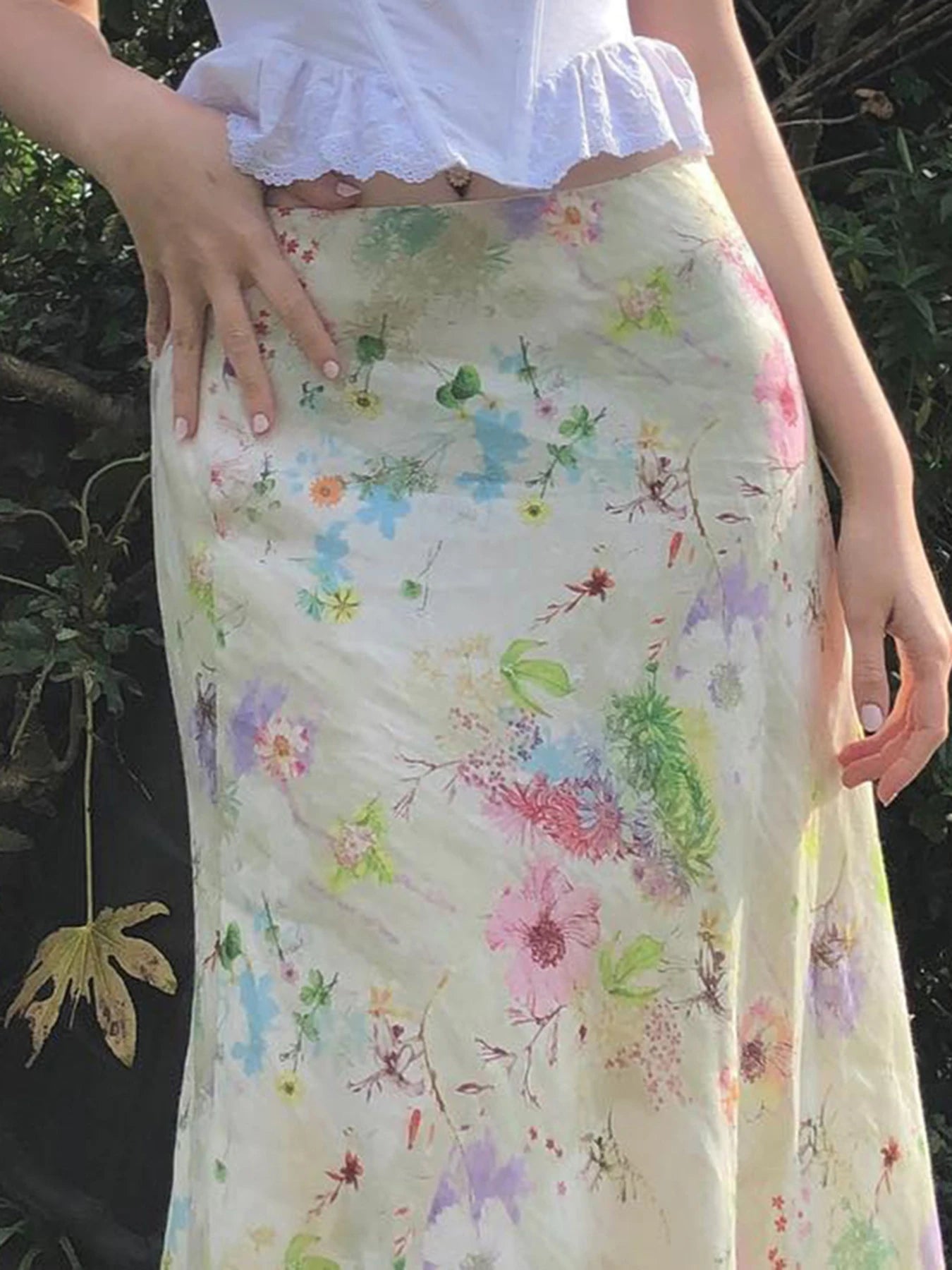 Aiertu  -  Holiday Floral Straight Trumpet Skirts Casual Slim Low-Waisted Midi Skirts Women 2025 Summer Fashion Streetwear Ladies Aiertu