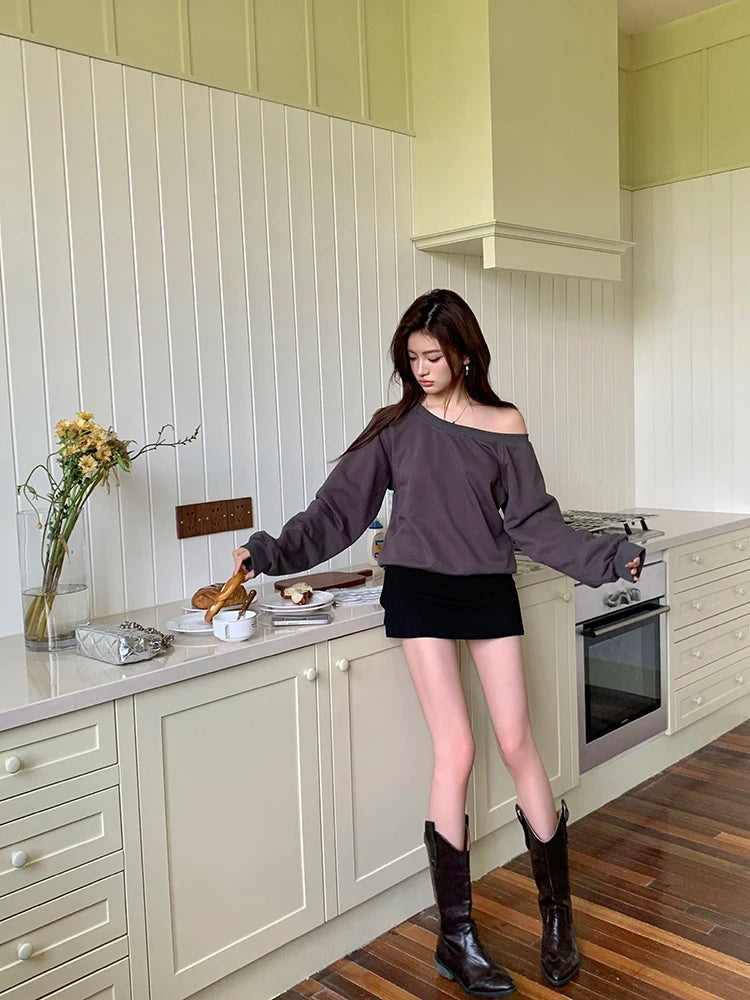 Aiertu  -   Autumn/Winter New Fashion Off Shoulder Slant Shoulder Sexy Sweatshirt for Women Solid Color Loose Casual Short T-shirt Women Top Aiertu