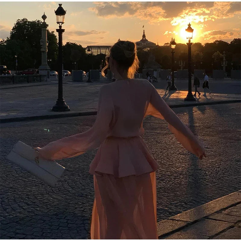 Aiertu  -  Elegant Ruffles Patchwork Pleated Long Dress Women V-neck A-line Long Sleeve Puffy Dresses 2025 Summer Street Vacation Lady Robe Aiertu