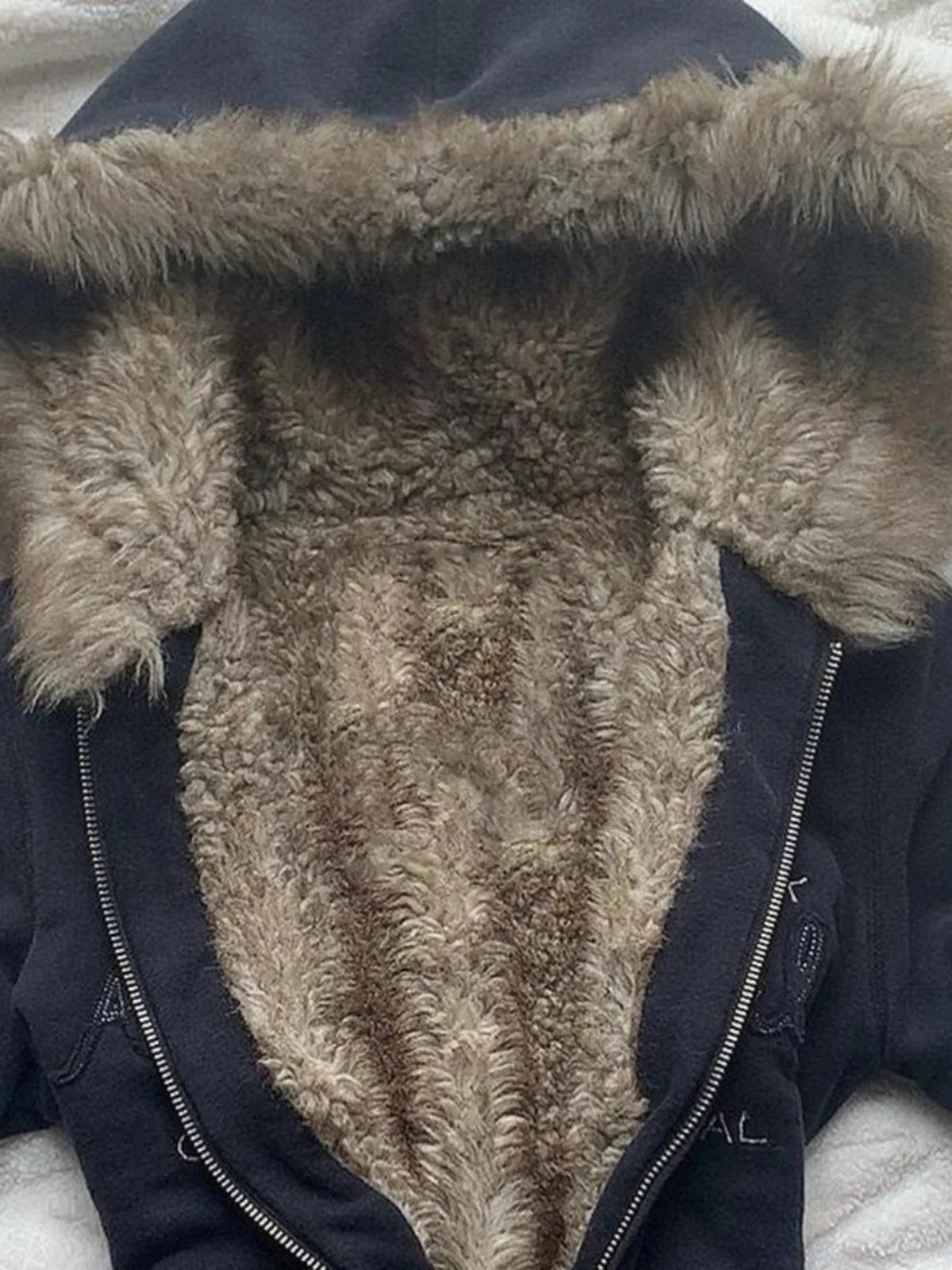 Aiertu  -  New American Retro Fur Collar Hooded Sweatshirt Street Trend Plus Velvet Winter Letter Zipper Sweatshirt Sweatshirt hoodies Aiertu