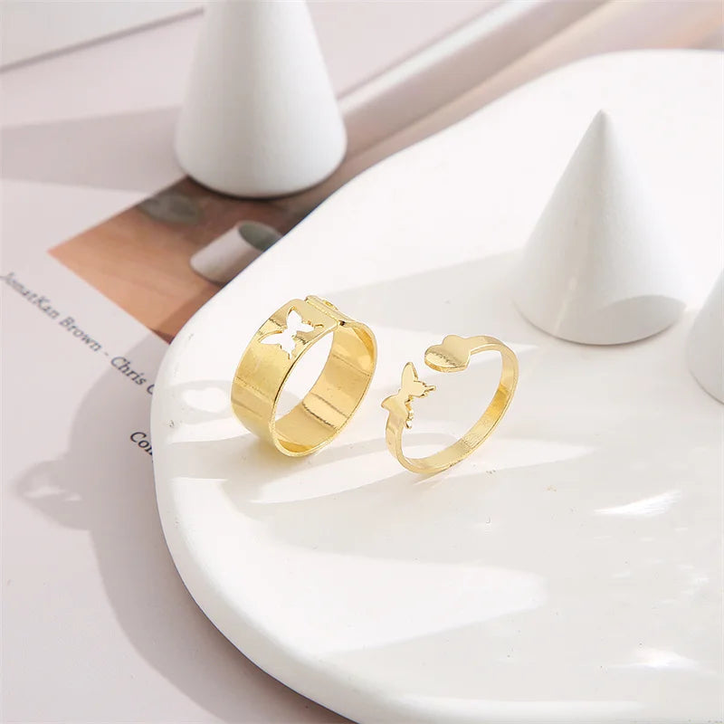 Aiertu Bohemian Butterfly Pearl Rings Set for Women Shine Pearl Gothic Vintage Plated Retro Rhinestone Simple Finger Jewelry Gift Aiertu