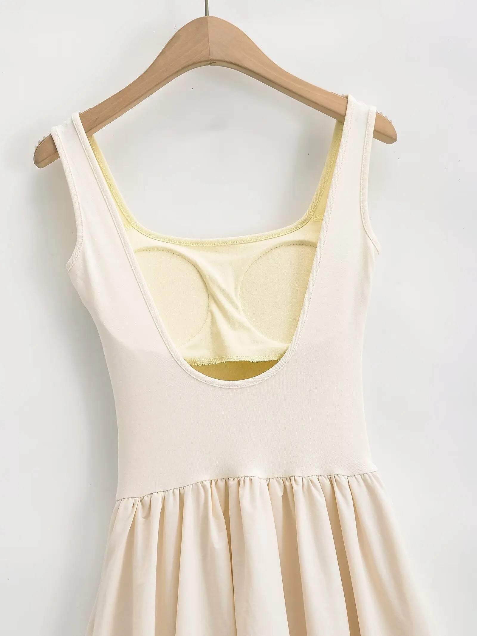 Aiertu  -  French pure desire sexy romantic large backless suspender dress female with bra summer seaside leisure long fake two-piece holid Aiertu