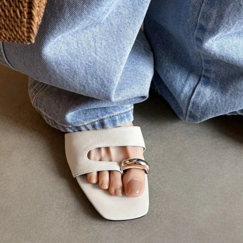 Aiertu  -  Popular Design Women Slippers Casual Non-slip Outside Sandals Low-heels Shoes Metal Buckle Split Toe Beautiful Flats Aiertu