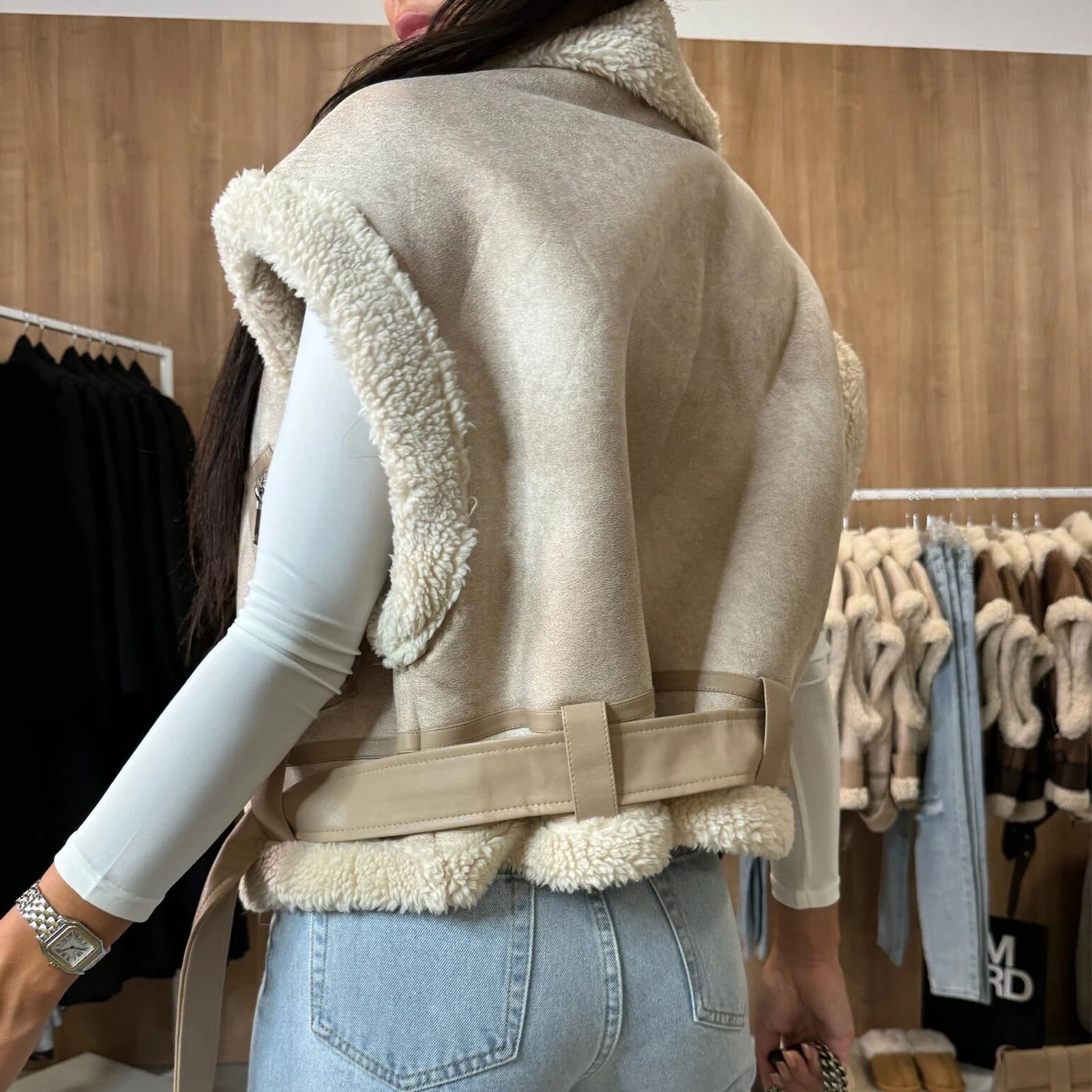 Aiertu  -  Women's Winter Faux Suede Vest Sleeveless Zipper-Up Fleece Sherpa Lined Jacket Fashion Casual Outerwear Coat Aiertu