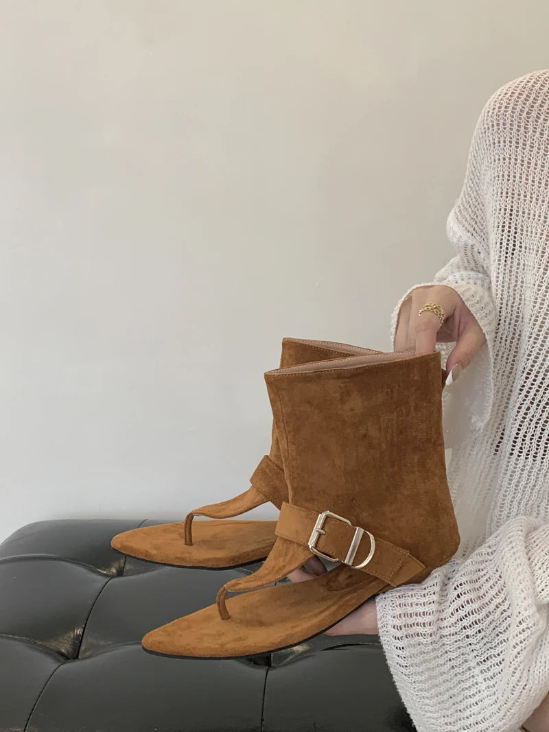 Aiertu    -  White Sandals Woman Thong Low Heels Ankle Boots Summer Ladies Shoes Punk Black Sandals Brown Flip Flops Sandales Femmes Aiertu