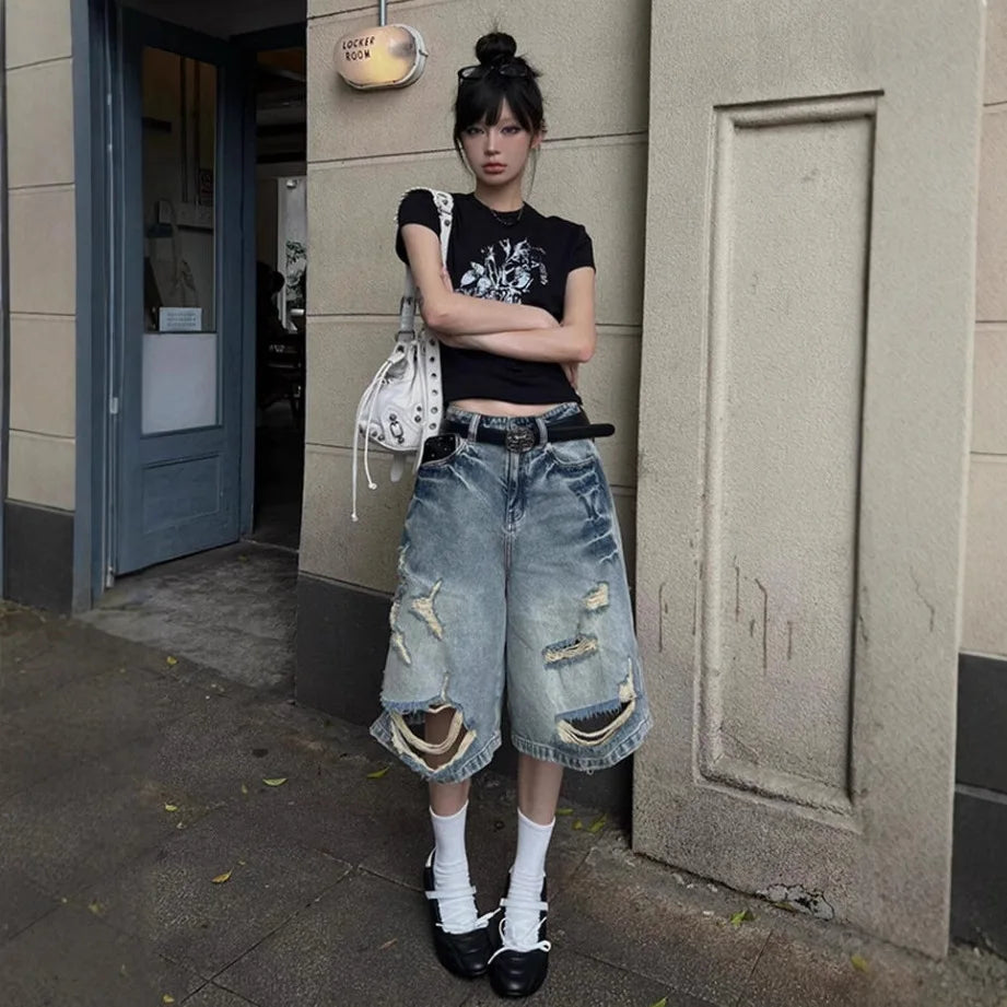 Aiertu  -  American high street design sense worn hole straight five-point jeans women's y2k new hiphop hip hop pants tide Aiertu