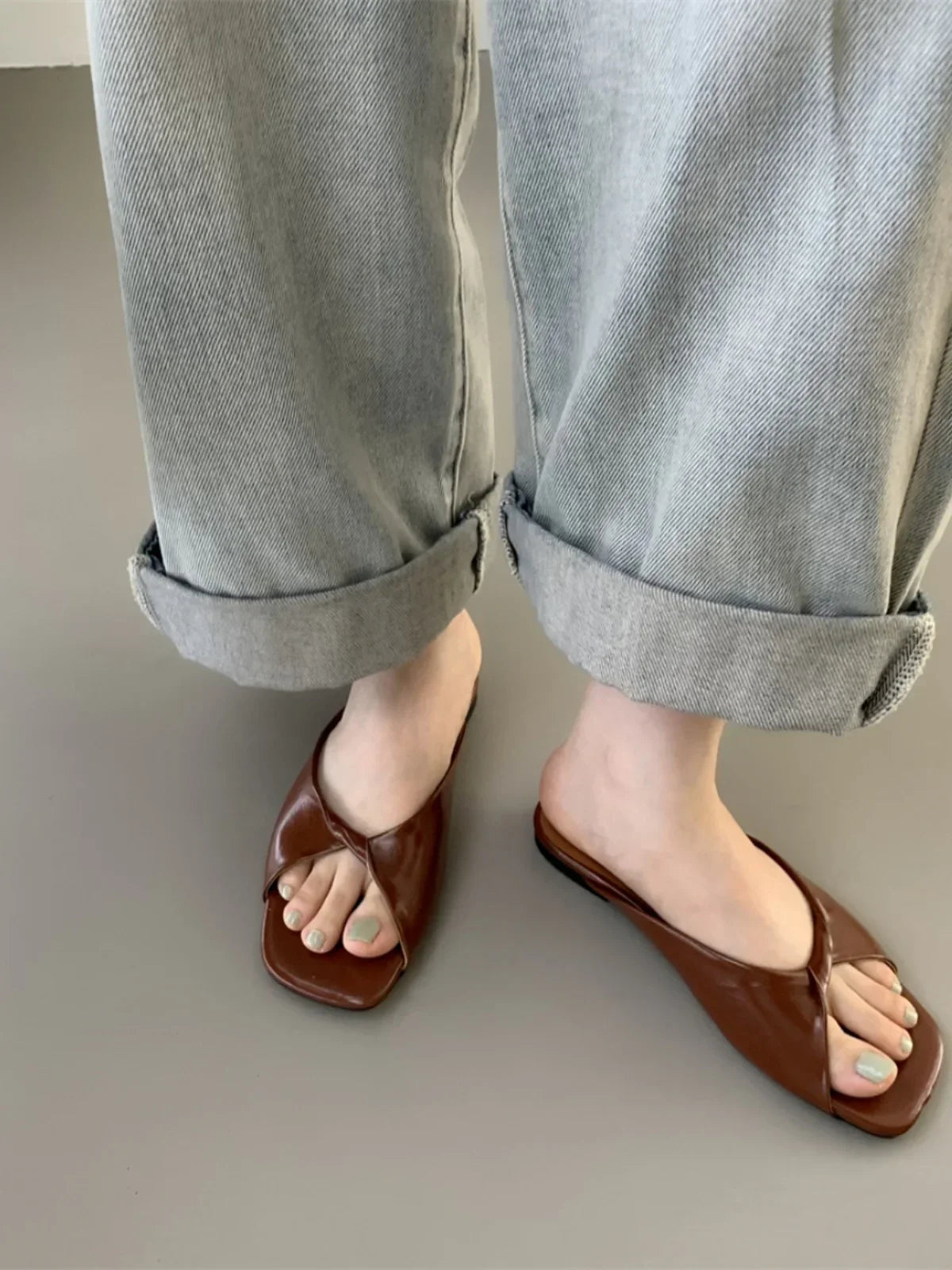 Aiertu  -  Flats Slippers Women Open Toe Sandals Summer Flip Flops Casual Shoes 2025 Trend Dress Party Shoes Woman Slides Designer Aiertu