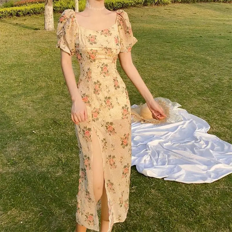Aiertu 2024 Summer Floral Vintage Dress Women Casual Holiday Split Designer Midi Dress Korean Fashion Slim Party Princess Chiffon Dress Aiertu