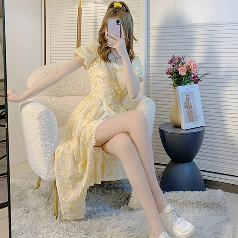 Aiertu Lace Vintage Fairy Dress Women Yellow Floral Print French Sweet Dress 2021 Summer Holiday Party Long Split Dress Female Korean Aiertu