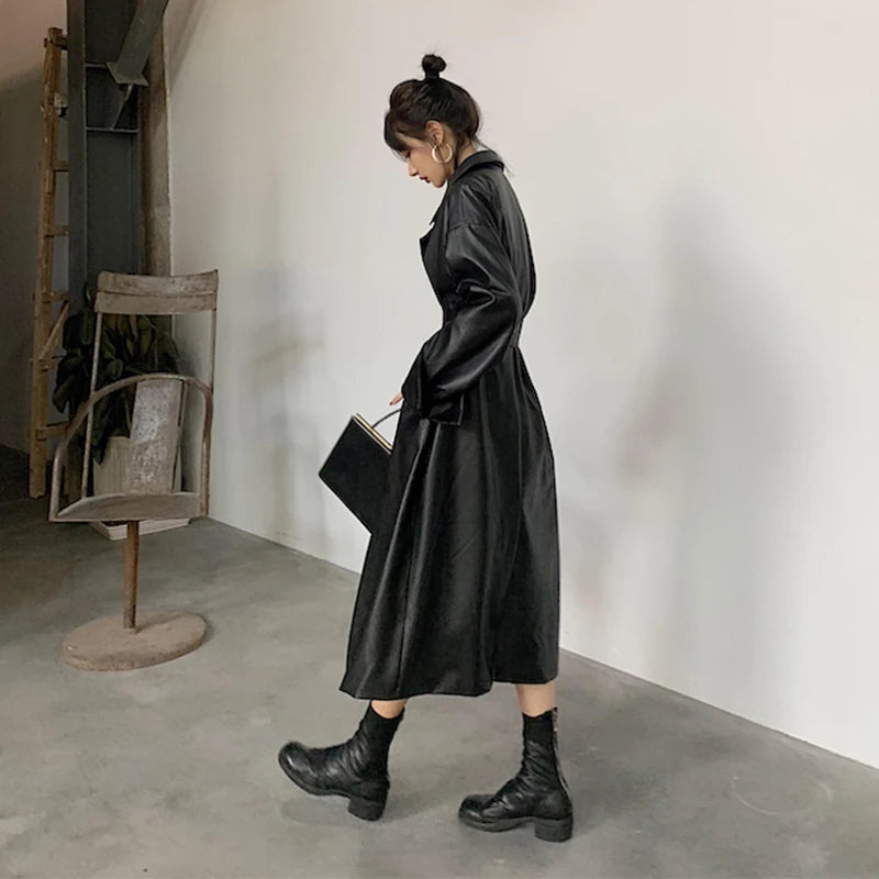 Lautaro Long oversized leather trench coat for women long sleeve lapel loose fit Fall Stylish black women clothing streetwear Aiertu