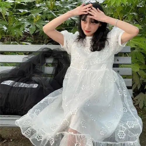Aiertu Summer Long Fairy Dress Women Sweet Mesh Hollow Out Designer Vintage Dress 2021 Elegant Korean High Waist Party Floral Dress Aiertu
