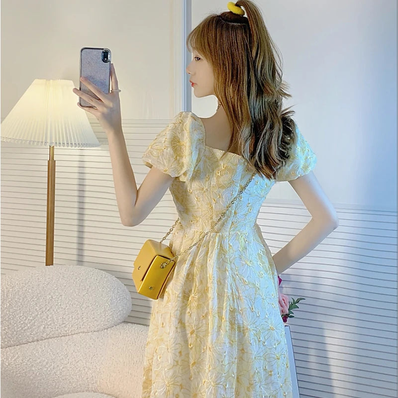 Aiertu Lace Vintage Fairy Dress Women Yellow Floral Print French Sweet Dress 2021 Summer Holiday Party Long Split Dress Female Korean Aiertu