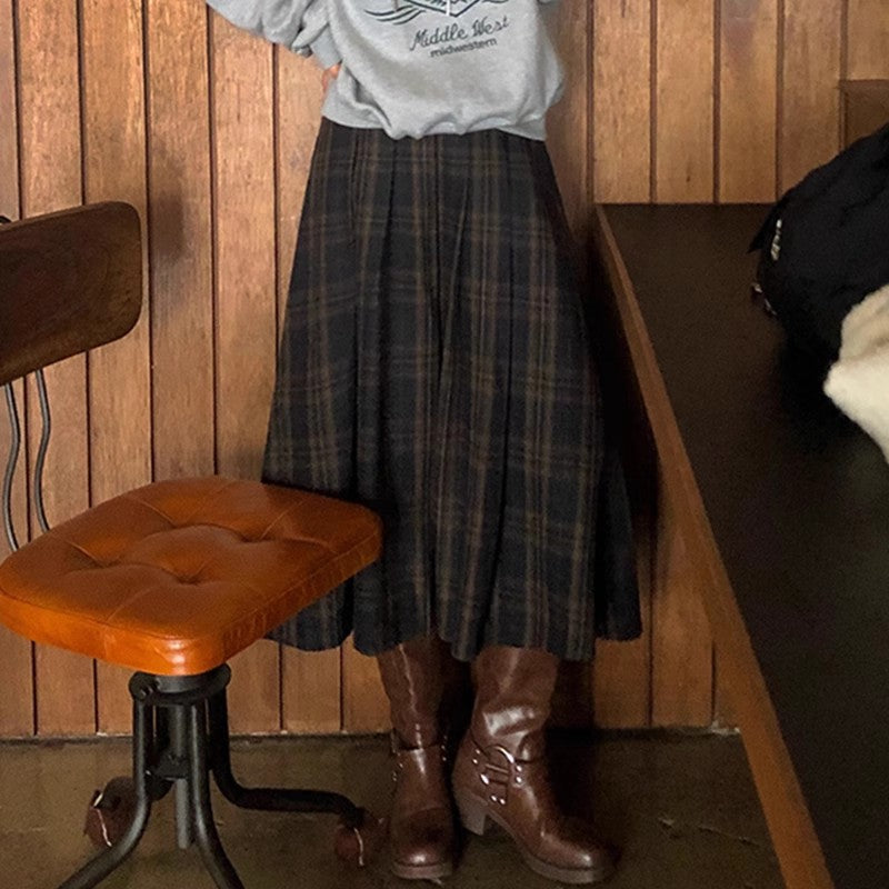 Aiertu fashion outfits Chic Autumn and Winter Retro High Waist Slimming Contrast Color Plaid Design A- line Woolen Skirt aiertu