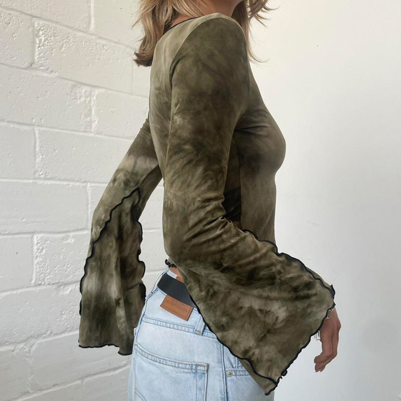 Aiertu concert outfit Mori Vintage Tie-Dyed Tribal Print Curling Bell Sleeve Short Top Niche V-neck Slim-Fit Navel Slimming Long Sleeve aiertu