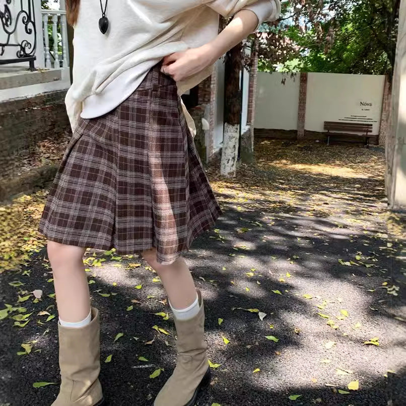 Aiertu fashion outfits American Style Retro Brown Plaid Skirt Women's Autumn Korean Style High Waist Slimming Sweet Spicy A- line Pleated Short Skirt aiertu