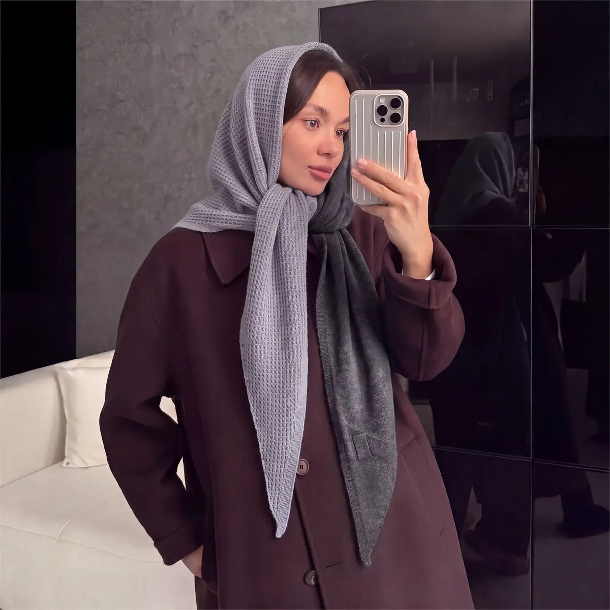 AIERTU  -  Women Two Tone Waffle Knit Triangle Scarf Wool blend Winter Soft Warm Color Block Shawl Scarves Fashion Neck Wrap for Daily Wear Aiertu