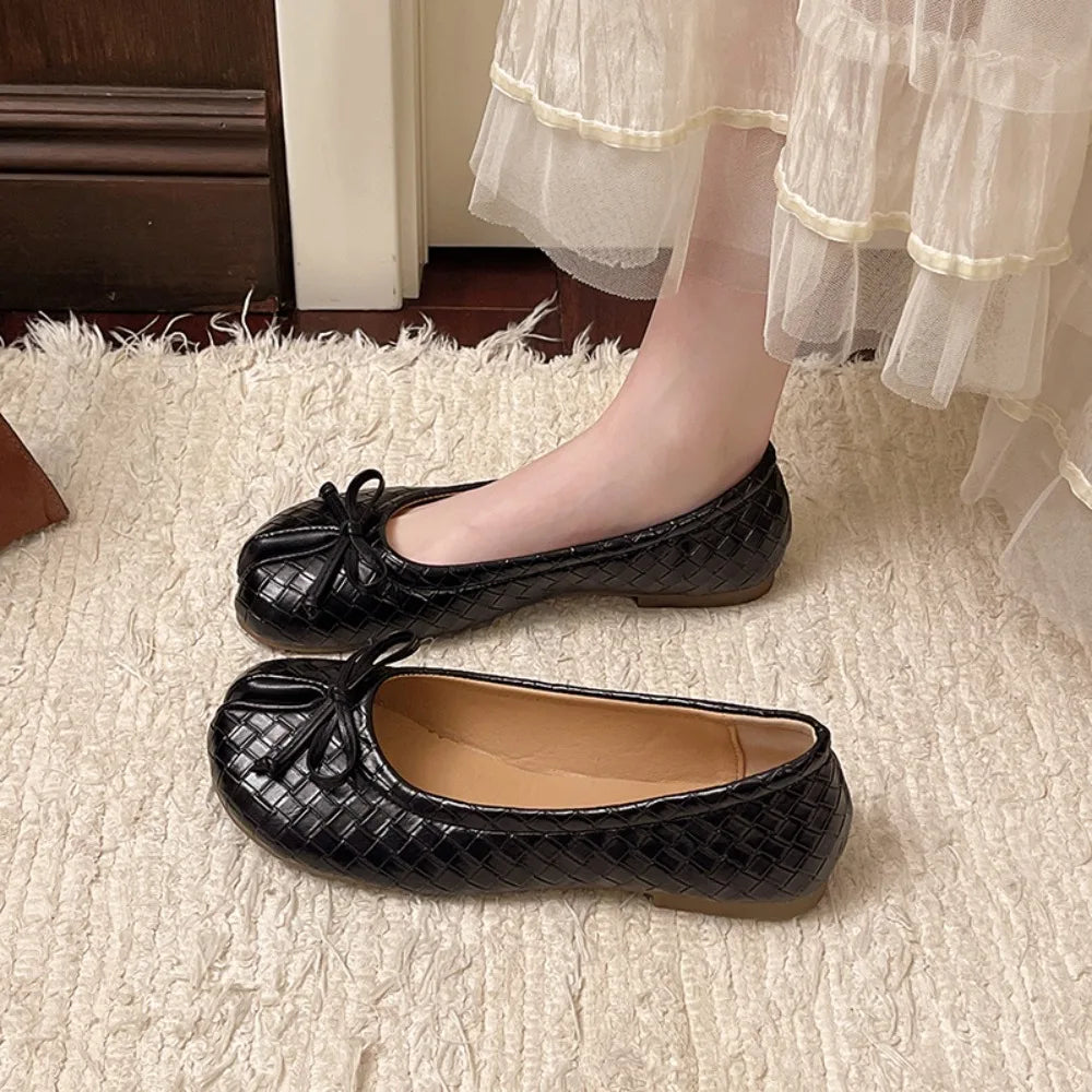 AIERTU  -  New Korean Style Women's Split-Toe Loafers Shallow Cut Ballet Flat Slip-Ons with Comfortable Mary Jane Spring/Autumn Tabis Shoes Aiertu